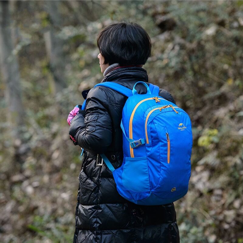 Balo du lịch leo núi nhỏ gọn